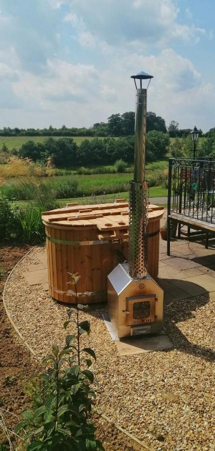 Villa Fair Farm Hideaway Waltham on the Wolds Esterno foto
