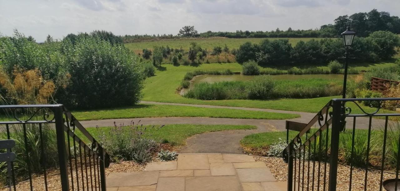 Villa Fair Farm Hideaway Waltham on the Wolds Esterno foto